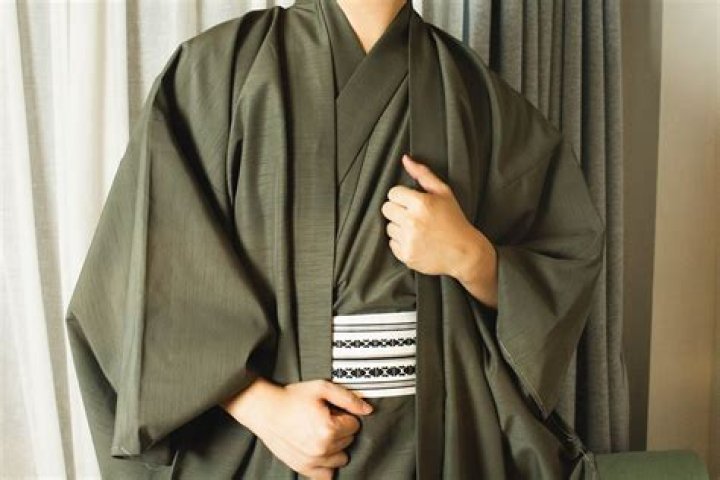 Is kimonos at Disney open?